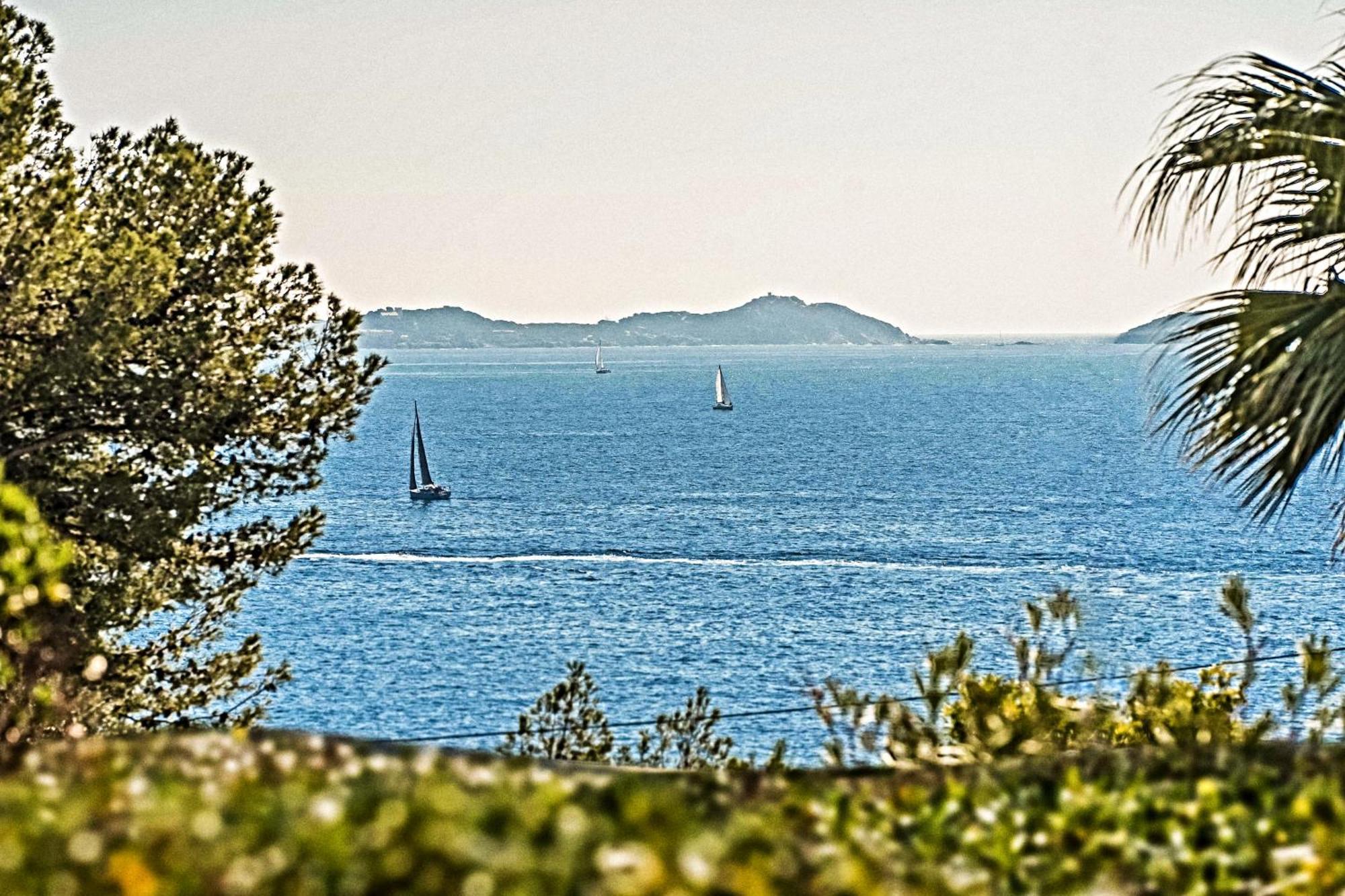 Logement Vue Mer Splendide - Situe A 50 Metres Du Bord De Mer Et 2 Minutes Des Plages - Bandolina Zewnętrze zdjęcie